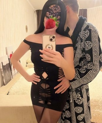 Я креативная и стильная, с красивыми аппетитными формами, которые ты обожаешь. Встречусь с тобой в комфортной обстановке уютной гостиницы Москвы или приеду к тебе. Я умею создать неповторимую атмосферу релаксации и наслаждения. Мои услуги включают классический секс, минет, анальный секс, эротический массаж и многое другое. Возможны различные фантазии и игры, которые исполнят твои самые сокровенные желания. У меня есть отличные отзывы, которые подтверждают мою профессиональность и ненасытность в постели. Мои фото реальны и актуальны, так что можешь не сомневаться. Жду твоего звонка, чтобы наша встреча стала яркой и незабываемой! 💋 Таисия